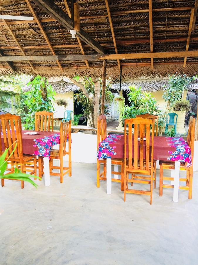 Tropicana Home Stay Vịnh Arugam Ngoại thất bức ảnh