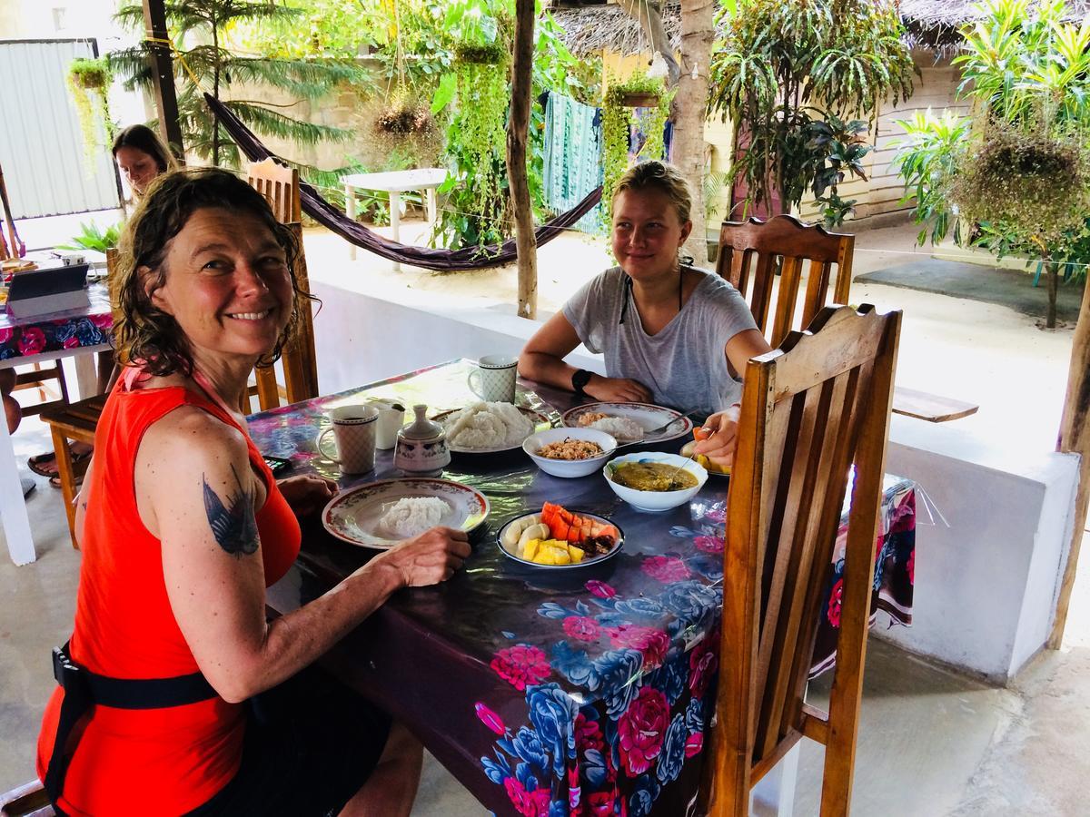 Tropicana Home Stay Vịnh Arugam Ngoại thất bức ảnh
