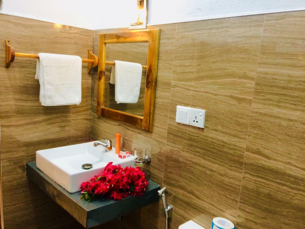 Tropicana Home Stay Vịnh Arugam Ngoại thất bức ảnh