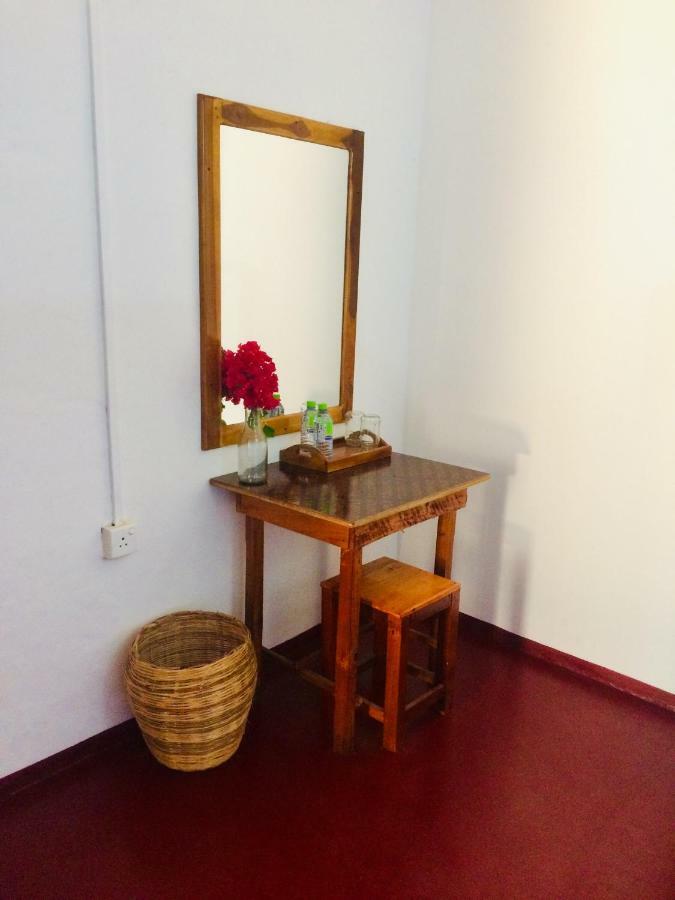Tropicana Home Stay Vịnh Arugam Ngoại thất bức ảnh