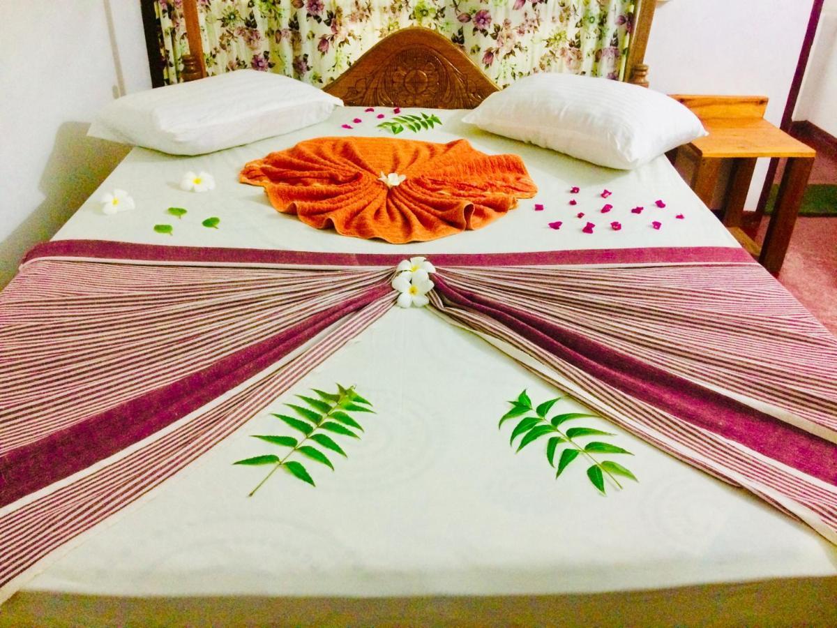 Tropicana Home Stay Vịnh Arugam Ngoại thất bức ảnh